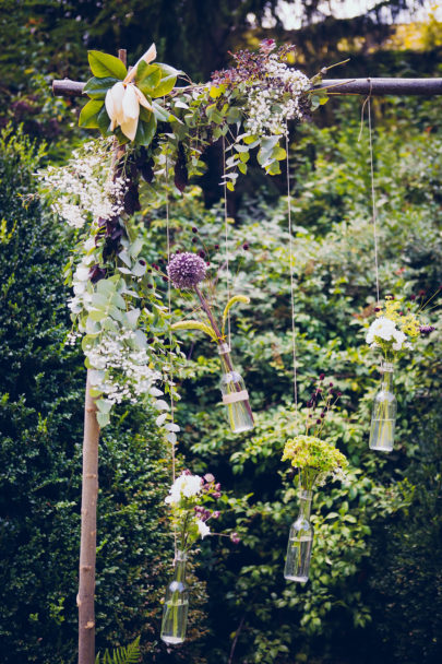 Un mariage coloré à l'Abbaye de Camon - Toulouse - A découvrir sur le blog mariage www.lamarieeauxepidsnus.com - Photos : Floriane Caux