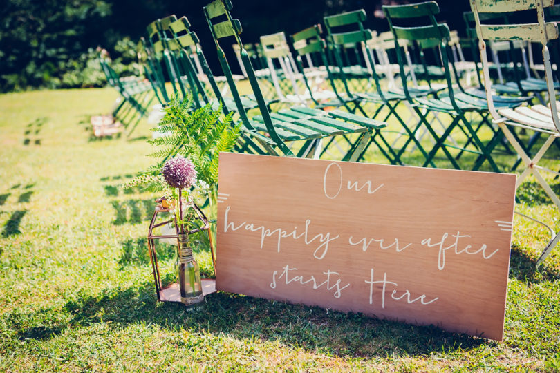 Un mariage coloré à l'Abbaye de Camon - Toulouse - A découvrir sur le blog mariage www.lamarieeauxepidsnus.com - Photos : Floriane Caux