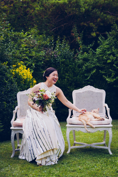 Un mariage coloré à l'Abbaye de Camon - Toulouse - A découvrir sur le blog mariage www.lamarieeauxepidsnus.com - Photos : Floriane Caux