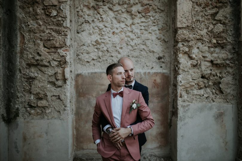 Un mariage contemporain à la Bastide de Toursainte à Marseille - Photos : Soulpics - Blog mariage : La mariée aux pieds nus