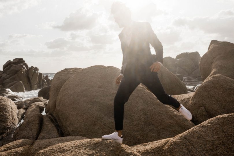 Un mariage sur une plage en Corse - Photos : Julien Navarre - Blog mariage : La mariée aux pieds nus