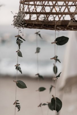 Un mariage sur une plage en Corse - Photos : Julien Navarre - Blog mariage : La mariée aux pieds nus