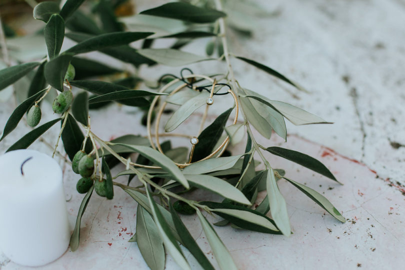 Un mariage coloré en Corse - A découvrir sur le blog mariage www.lamarieeauxpiedsnus.com - Photos : Karimage