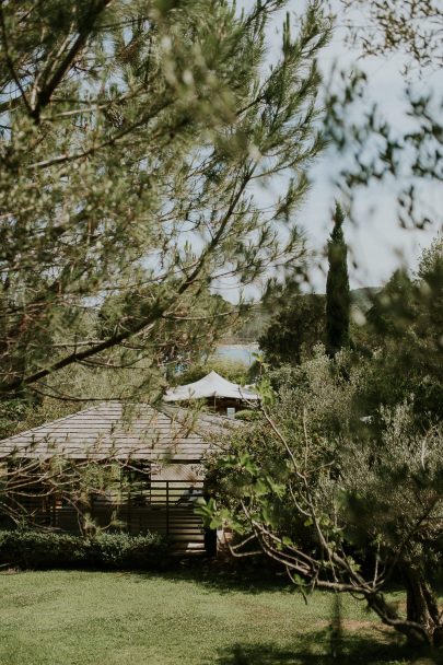 Un mariage simple en Corse - Photos : Madame B Photographie - Blog mariage : La mariée aux pieds nus