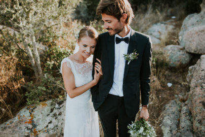 Un mariage à Porto Vecchio en Corse - A découvrir sur le blog mariage www.lamarieeauxpiedsnus.com - Photos : Coralie Lescieux