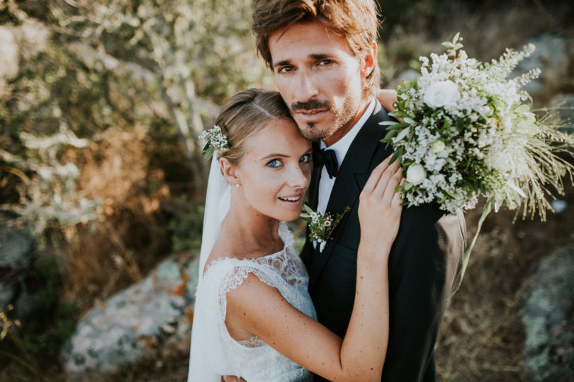 Un mariage à Porto Vecchio en Corse - A découvrir sur le blog mariage www.lamarieeauxpiedsnus.com - Photos : Coralie Lescieux