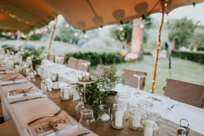 Un mariage à Porto Vecchio en Corse - A découvrir sur le blog mariage www.lamarieeauxpiedsnus.com - Photos : Coralie Lescieux