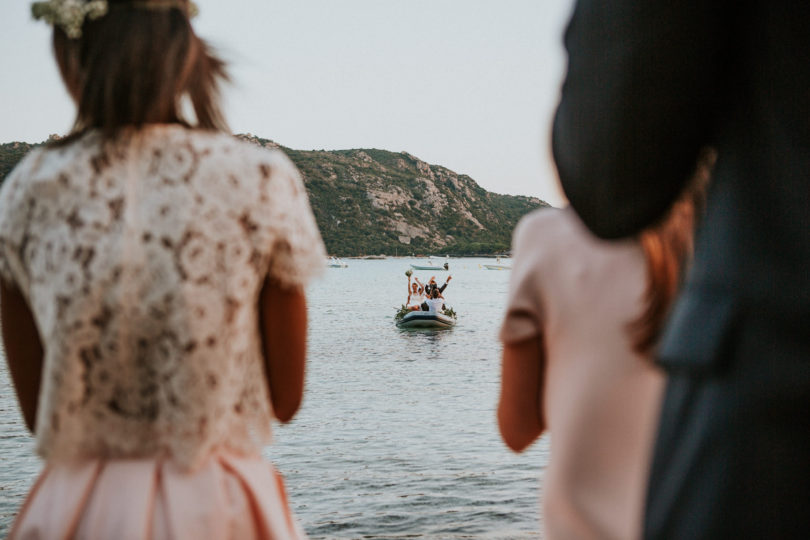 Un mariage à Porto Vecchio en Corse - A découvrir sur le blog mariage www.lamarieeauxpiedsnus.com - Photos : Coralie Lescieux