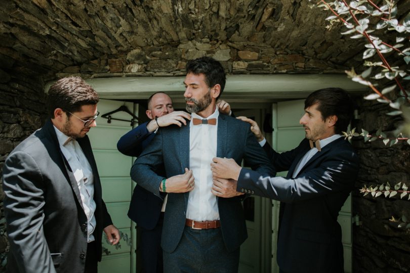 Un mariage naturel et végétal en Corse - Soul Pics Photographe - La mariée aux pieds nus