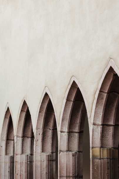 Un mariage au Couvent des Dominicains en Alsace - Photographe : Capyture - Blog mariage : La mariée aux pieds nus