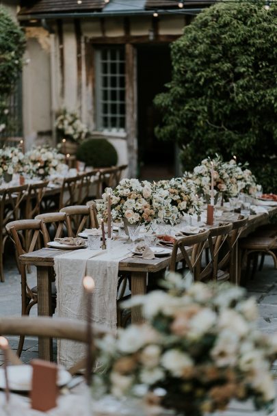 Un mariage pastel à La dîme de Giverny en Normandie - Photos : Madame B - Blog mariage : La mariée aux pieds nus