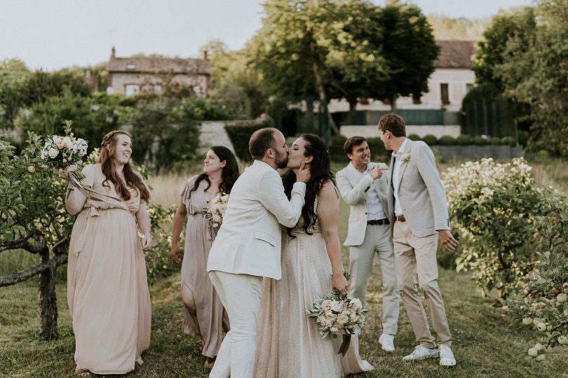 Un mariage pastel à La dîme de Giverny en Normandie - Photos : Madame B - Blog mariage : La mariée aux pieds nus