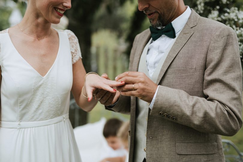 Un mariage au Domaine de Baulieu dans le Gers - Photos : NeuPap Photography - Blog mariage : La mariée aux pieds nus