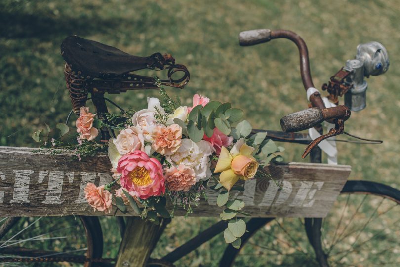 Un mariage champêtre aux Domaines de Patras - Photos : Sylvan le Lepvrier - Blog mariage : La mariée aux pieds nus