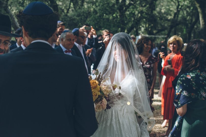 Un mariage champêtre aux Domaines de Patras - Photos : Sylvan le Lepvrier - Blog mariage : La mariée aux pieds nus