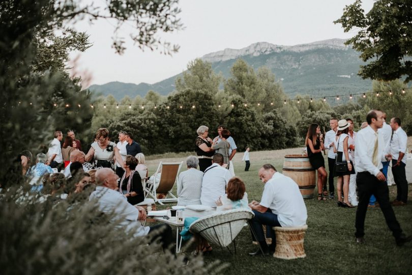 Un mariage au Domaine de la Pommé entre Aix et Marseille - Photographe : Soulpics - Blog mariage : La mariée aux pieds nus