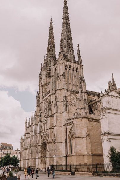 Un mariage au Domaine de la Dame Blanche en Gironde - Photos : Jérémy Boyer - Wedding planner : Sparkly - Blog mariage : La mariée aux pieds nus