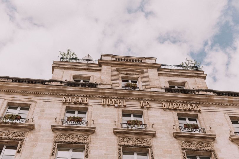 Un mariage au Domaine de la Dame Blanche en Gironde - Photos : Jérémy Boyer - Wedding planner : Sparkly - Blog mariage : La mariée aux pieds nus