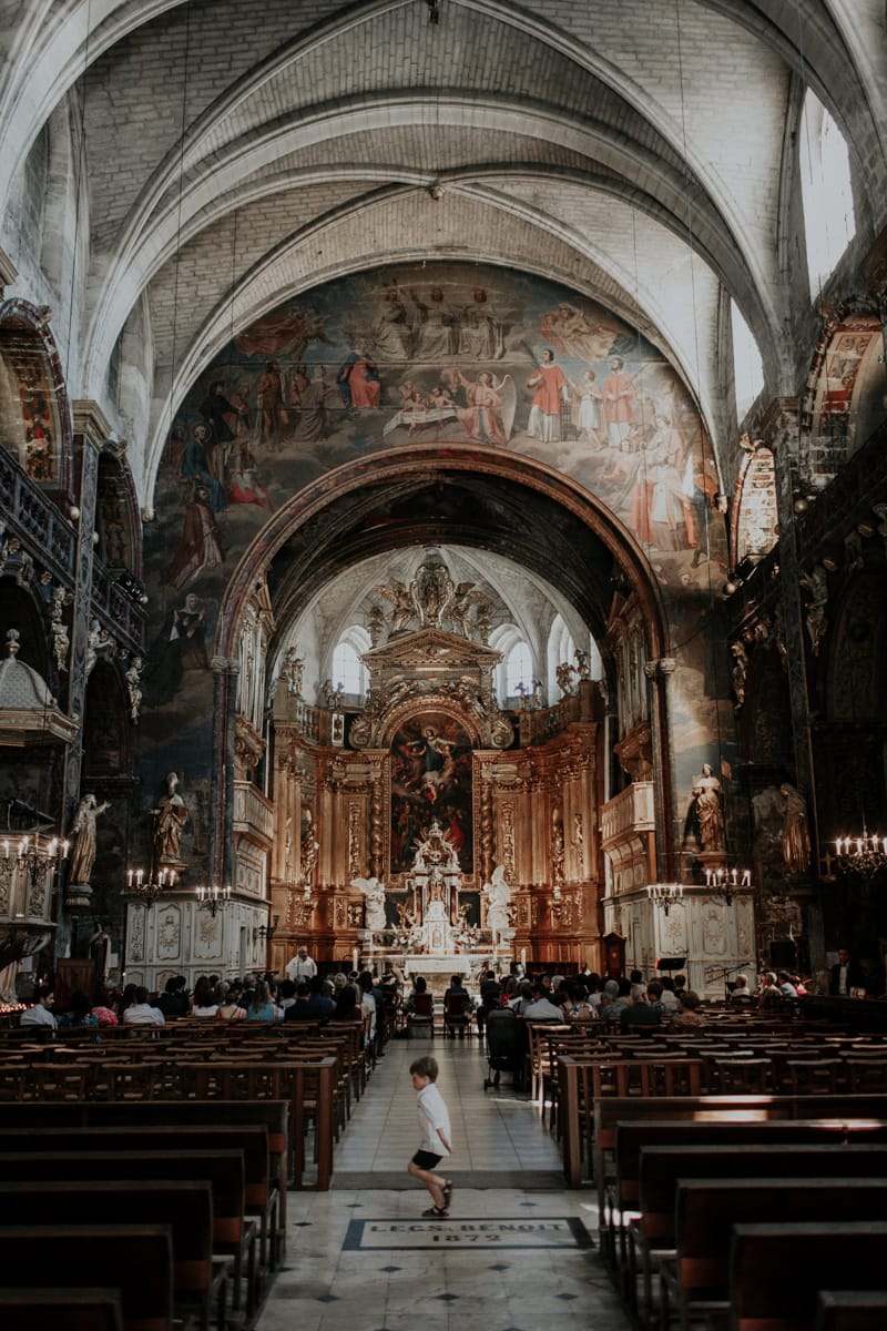 Un mariage au Domaine de Palerme à L'Isle-sur-la-Sorgue - Photos : Lorenzo Accardi - Blog mariage : La mariée aux pieds nus