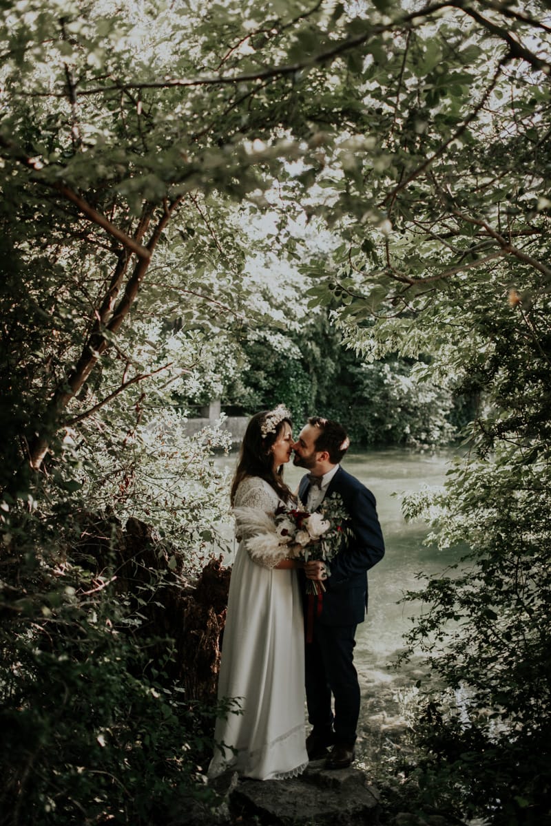 Un mariage au Domaine de Palerme à L'Isle-sur-la-Sorgue - Photos : Lorenzo Accardi - Blog mariage : La mariée aux pieds nus