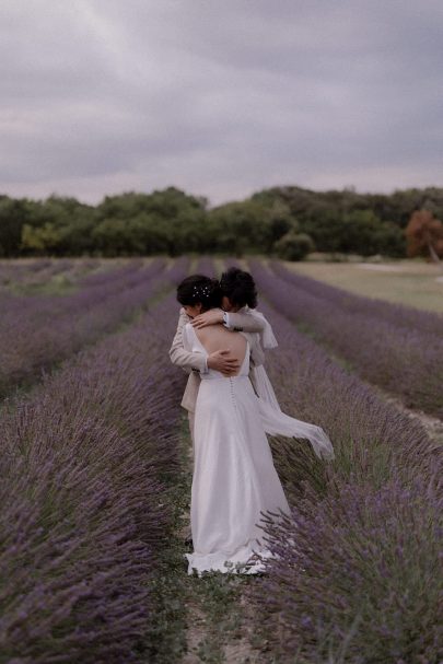 Un mariage aux Domaines de Patras en Provence - Photos : Lika Banshoya - Blog mariage : La mariée aux pieds nus