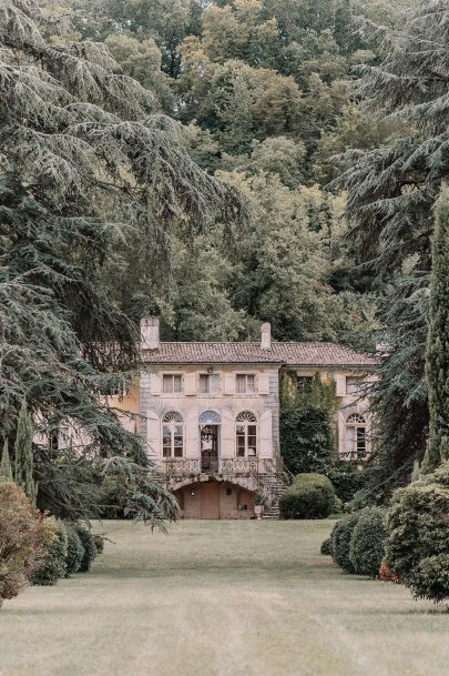 Un mariage au Domaine de Perrotin près de Bordeaux - Photos : Les Bandits - Blog mariage : La mariée aux pieds nus