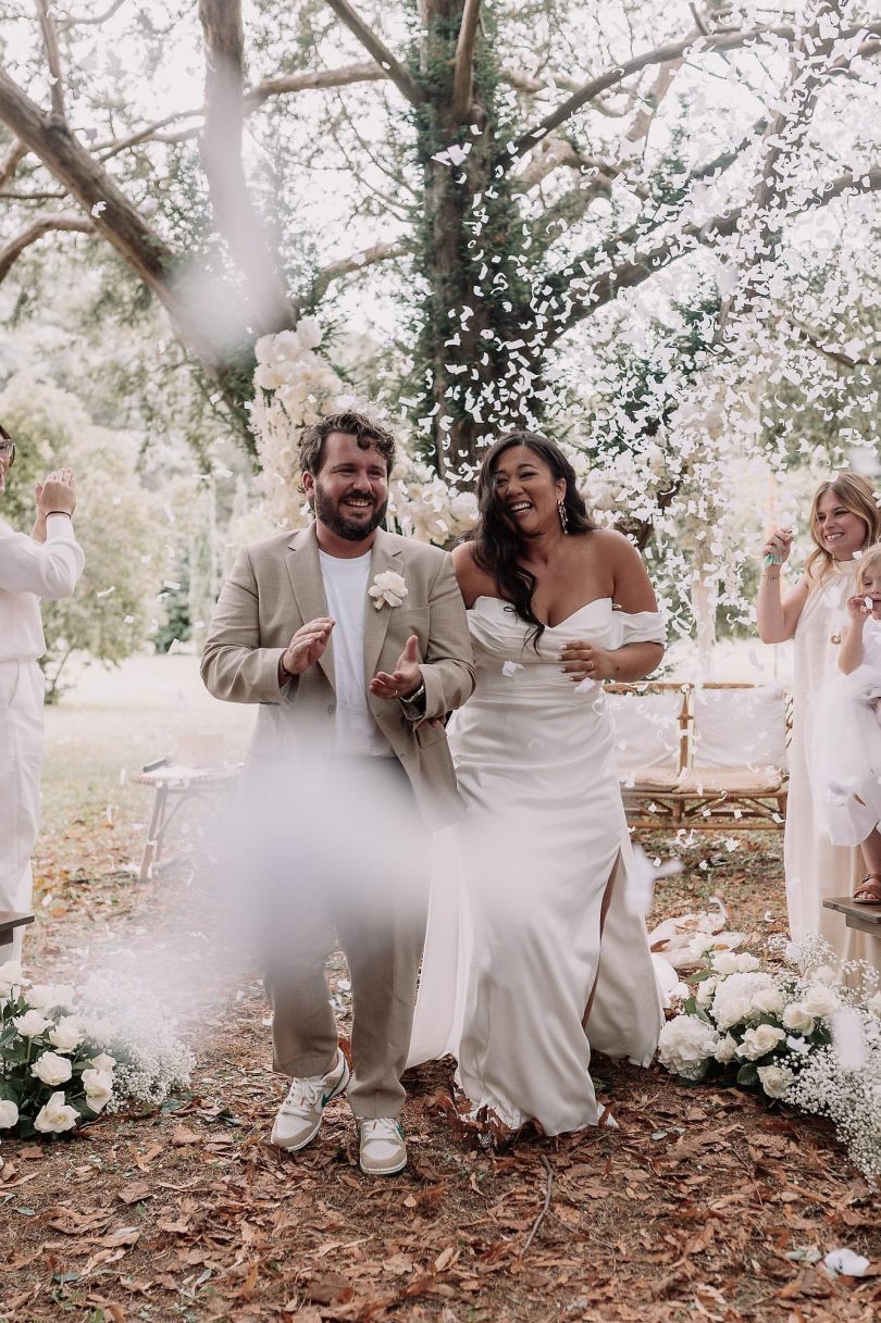 Un mariage au Domaine de Perrotin près de Bordeaux - Photos : Les Bandits - Blog mariage : La mariée aux pieds nus