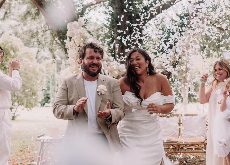 Un mariage au Domaine de Perrotin près de Bordeaux - Photos : Les Bandits - Blog mariage : La mariée aux pieds nus