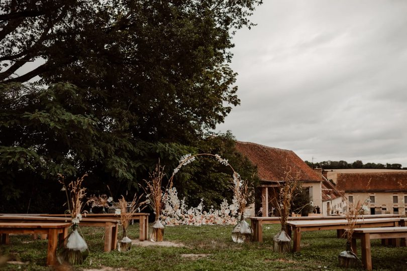 Un mariage au Domaine de Ronsard dans le Perche - Photos : Moonrise Photography - Blog mariage : La mariée aux pieds nus