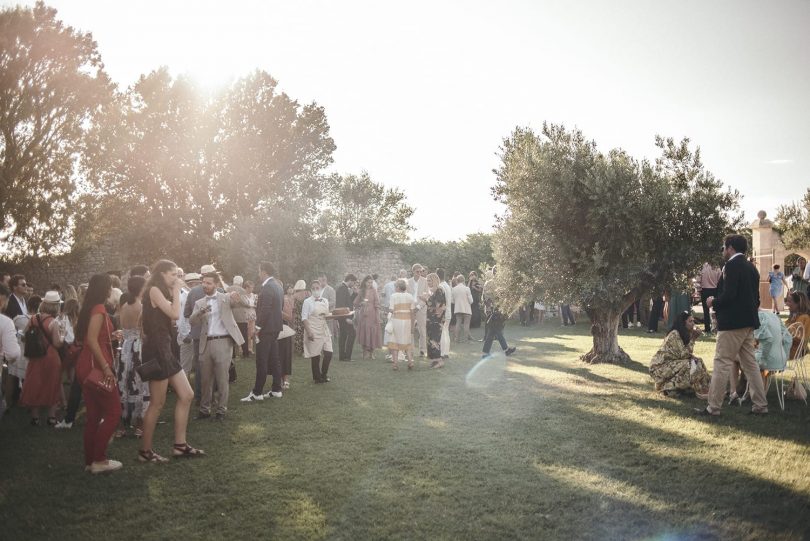 Un mariage au Domaine de Sarson en Provence - Photos : Albane Delacommune - Blog mariage : La mariée aux pieds nus