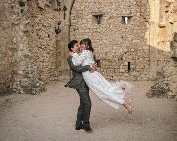 Un mariage au Domaine de Sarson en Provence - Photos : Albane Delacommune - Blog mariage : La mariée aux pieds nus