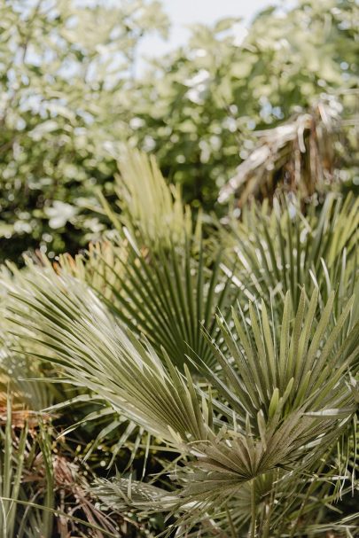 Un mariage bohème au Domaine des Grillons en Provence - Photos : Alchemia Wedding - Blog mariage : La mariée aux pieds nus