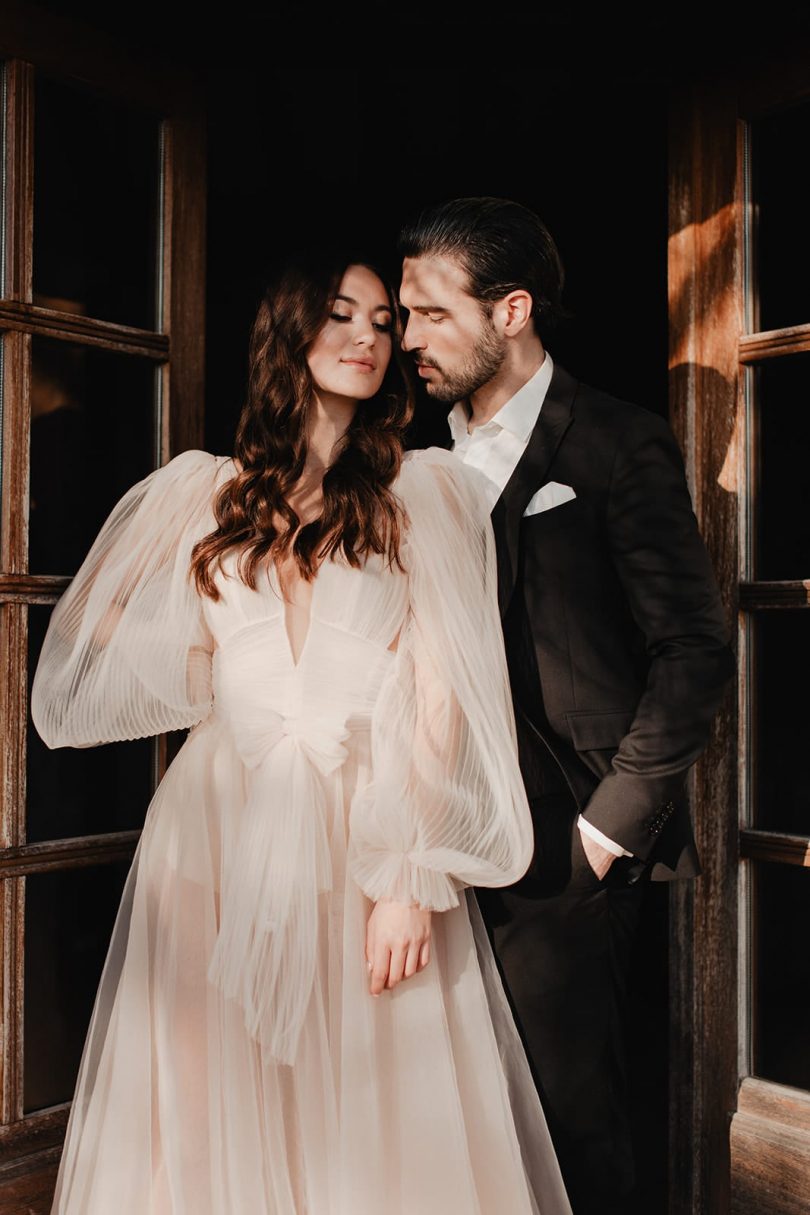 Un mariage au Domaine des Grillons en Provence - Photos : Alchemia Wedding - Blog mariage : La mariée aux pieds nus