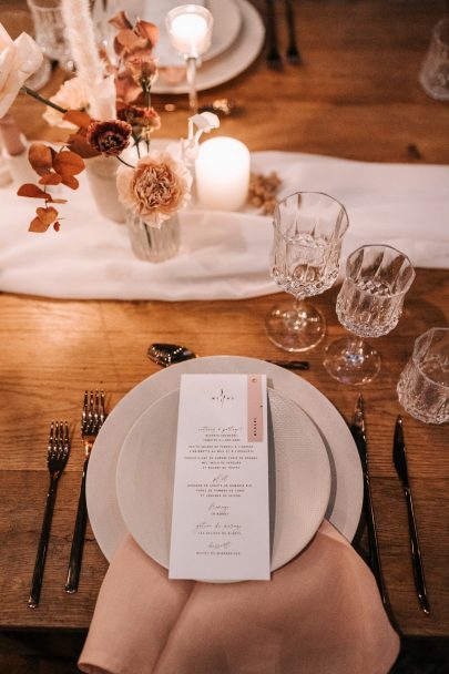 Un mariage au Domaine du Petit Roulet en Provence - Photos : Delphine Closse - Bog mariage : La mariée aux pieds nus