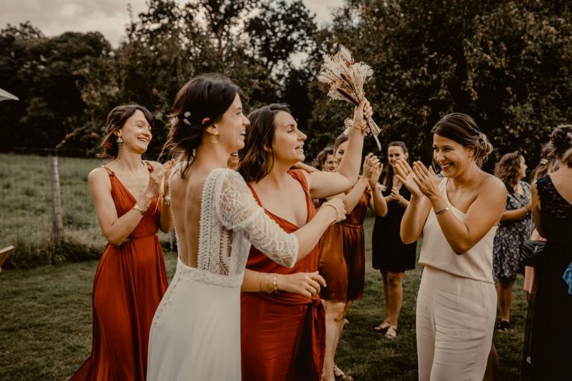 Un mariage au Domaine Launay Chauvel près de Rennes en Bretagne - Photos : Medhi Hemart - Blog mariage : La mariée aux pieds nus