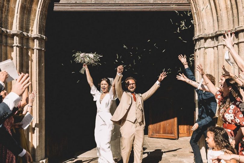 Un mariage au Domaine Le Grand Belly dans le Gard - Photos : Les Bandits - Blog mariage : La mariée aux pieds nus