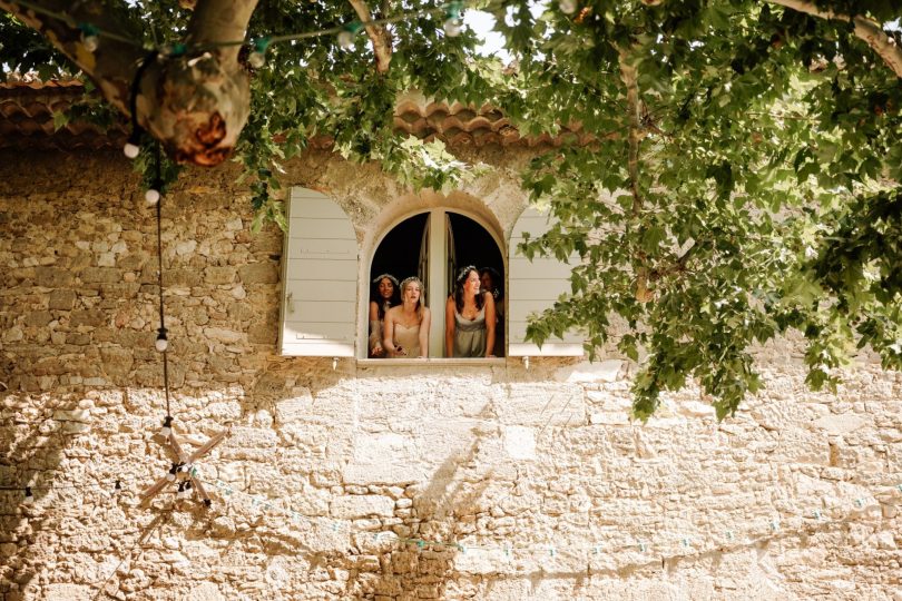 Un mariage au Domaine du Petit Roulet en Provence - Photos : Gabriel Lelièvre - Blog mariage : La mariée aux pieds nus