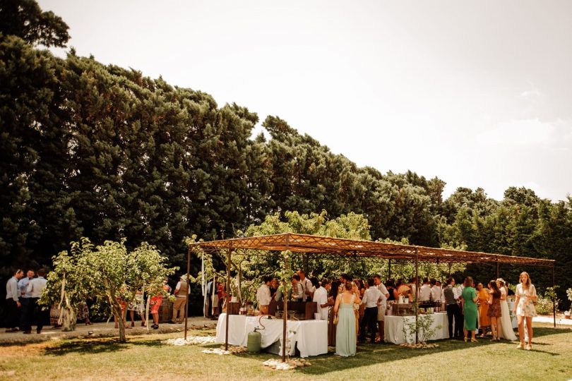 Un mariage au Domaine du Petit Roulet en Provence - Photos : Gabriel Lelièvre - Blog mariage : La mariée aux pieds nus