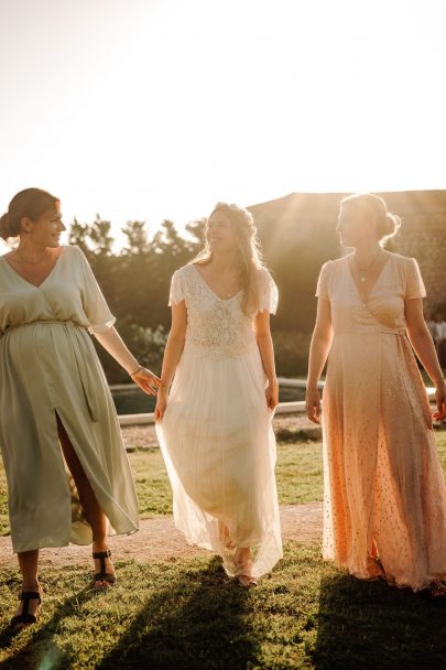 Un mariage au Domaine du Petit Roulet en Provence - Photos : Gabriel Lelièvre - Blog mariage : La mariée aux pieds nus