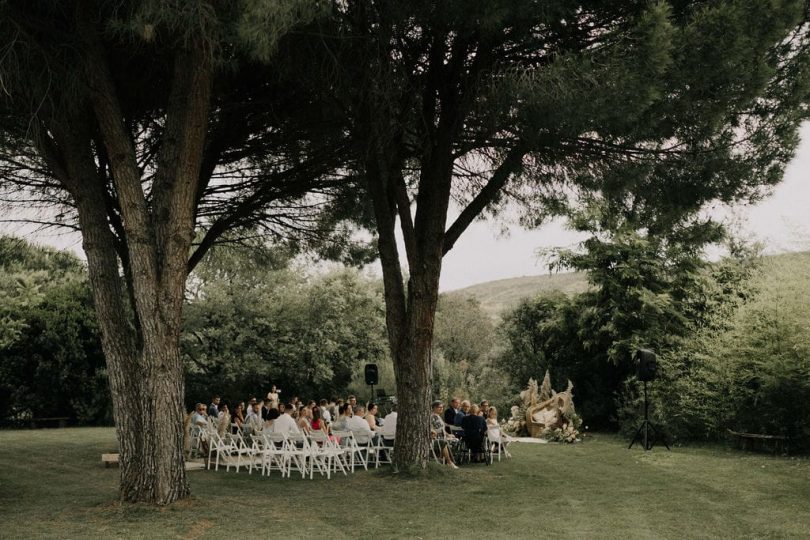 Un mariage au Domaine Sainte Colombe dans le Gard - Photos : Julien Navarre - Organisation : Artis Evenement - Blog mariage : La mariée aux pieds nus