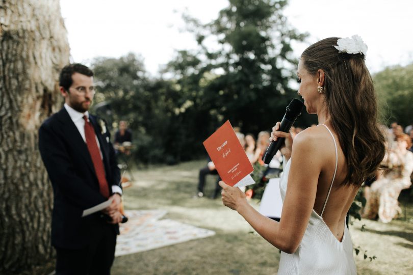 Un mariage au Domaine Sainte-Colombe dans le Gard - Photos : Pinewood Weddings - Blog mariage : La mariée aux pieds nus