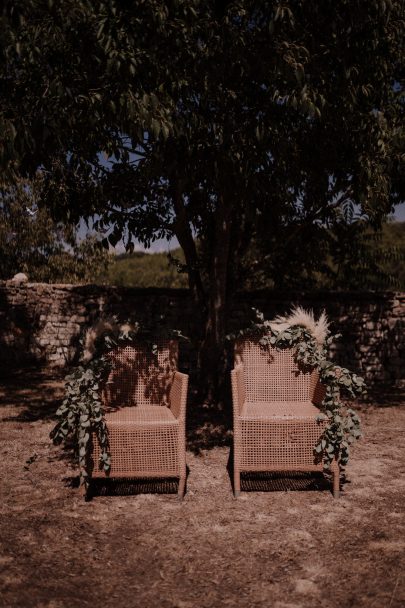 Un mariage au Domaine du Vallon des Sources en Provence - Photos :Lika Banshoya - Blog mariage : La mariée aux pieds nus