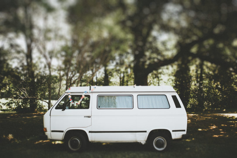 Un mariage dans un moulin en Dordogne - A découvrir sur le blog mariage www.lamarieeauxpiedsnus.com - Photos : Steven Bassilieaux