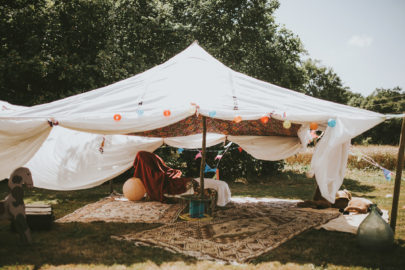 Un mariage dans un moulin en Dordogne - A découvrir sur le blog mariage www.lamarieeauxpiedsnus.com - Photos : Steven Bassilieaux