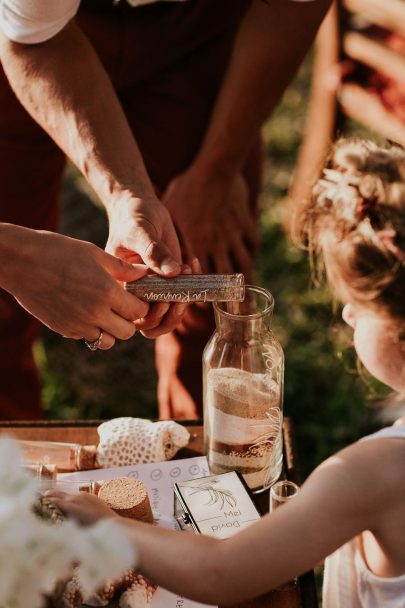 Un mariage éco-responsable en petit comité à La Réunion - Photos : Photography by Chloé - Blog mariage : La mariée aux pieds nus