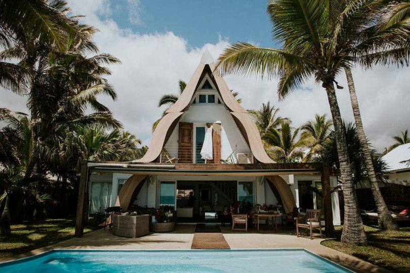 Un mariage éco-responsable en petit comité à La Réunion - Photos : Photography by Chloé - Blog mariage : La mariée aux pieds nus