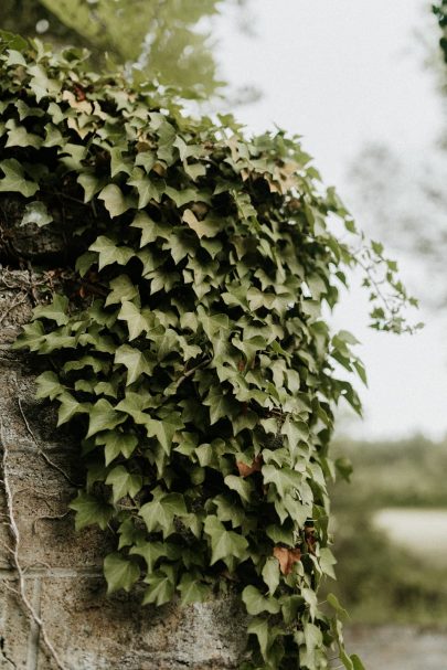 Un mariage éco-responsable au Bois Basalte en Auvergne - Photos : Anne Sophie Benoit - Blog mariage: : La mariée aux pieds nus