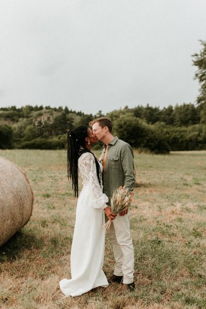 Un mariage éco-responsable au Bois Basalte en Auvergne - Photos : Anne Sophie Benoit - Blog mariage: : La mariée aux pieds nus