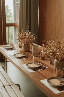 Un mariage éco-responsable au Bois Basalte en Auvergne - Photos : Anne Sophie Benoit - Blog mariage: : La mariée aux pieds nus