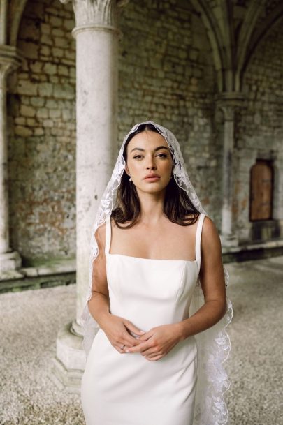 Un mariage élégant à l'Abbaye de Fontaine Guérard - Photos : Alexia Privitera - Blog mariage : La mariée aux pieds nus